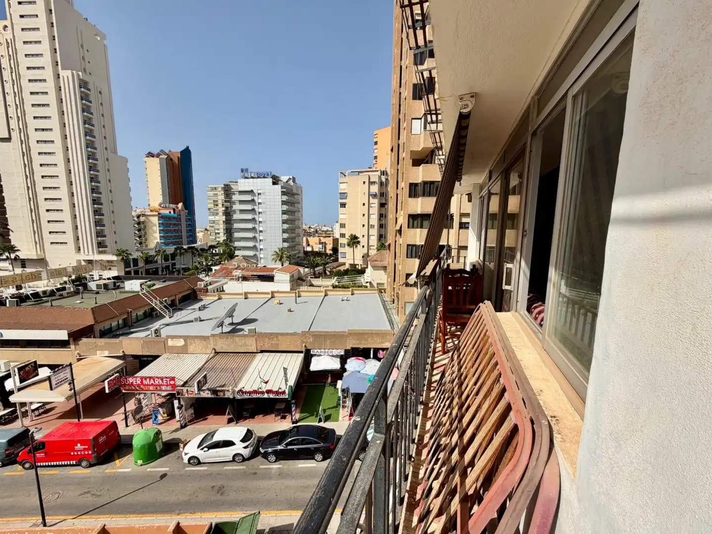 Vista exterior de Piso en venta en Benidorm con Terraza