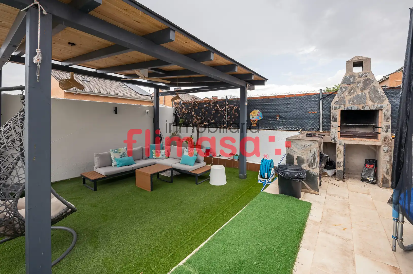 Terrassa de Casa adosada en venda en Arroyomolinos (Madrid) amb Aire condicionat, Jardí privat i Traster