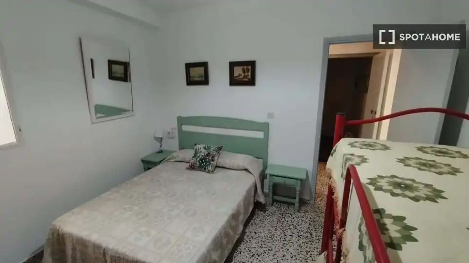 Habitación de Apartamento para compartir en Dúrcal con Aire acondicionado, Terraza y Amueblado