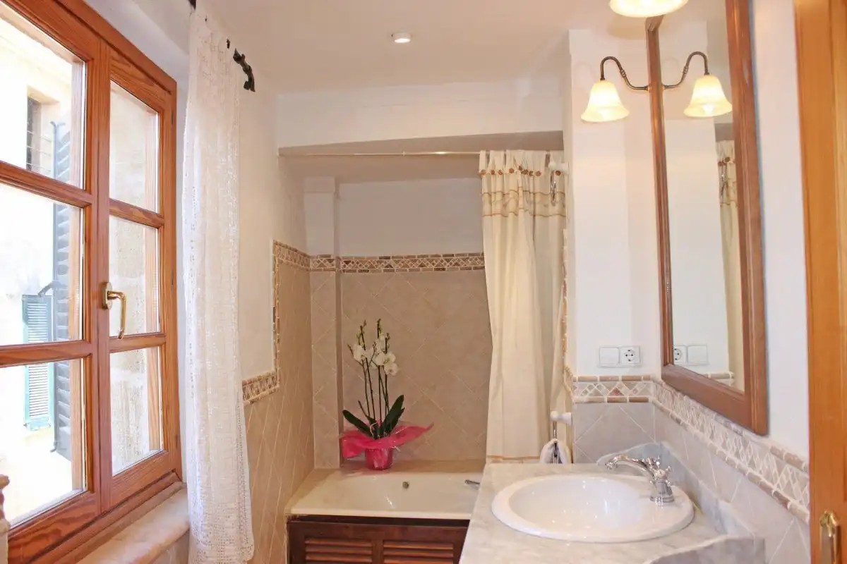 Baño de Finca rústica en venta en Alcúdia con Aire acondicionado, Calefacción y Terraza