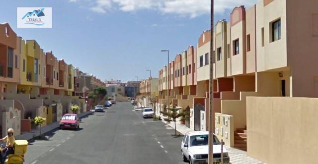 Casa adosada en Venta en  FULA en Playa de Arinaga