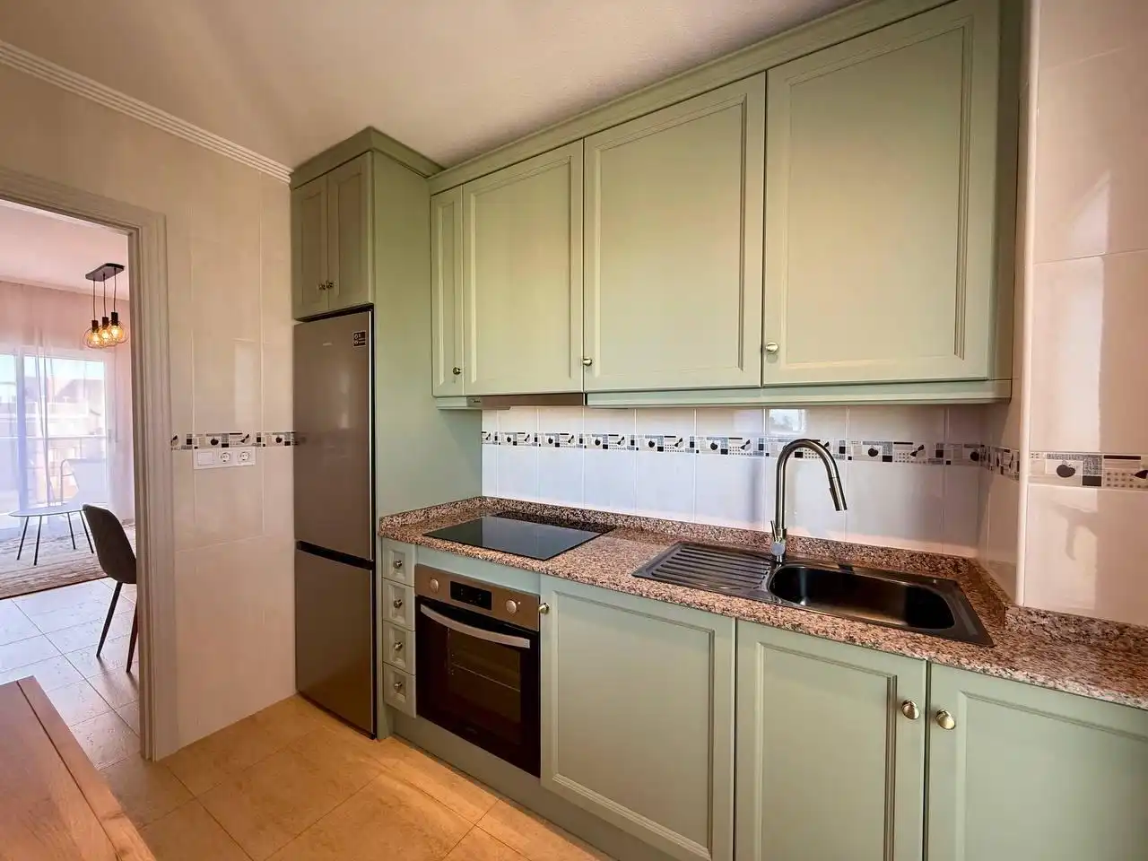 Cocina de Apartamento en venta en Guardamar del Segura con Aire acondicionado, Jardín privado y Terraza