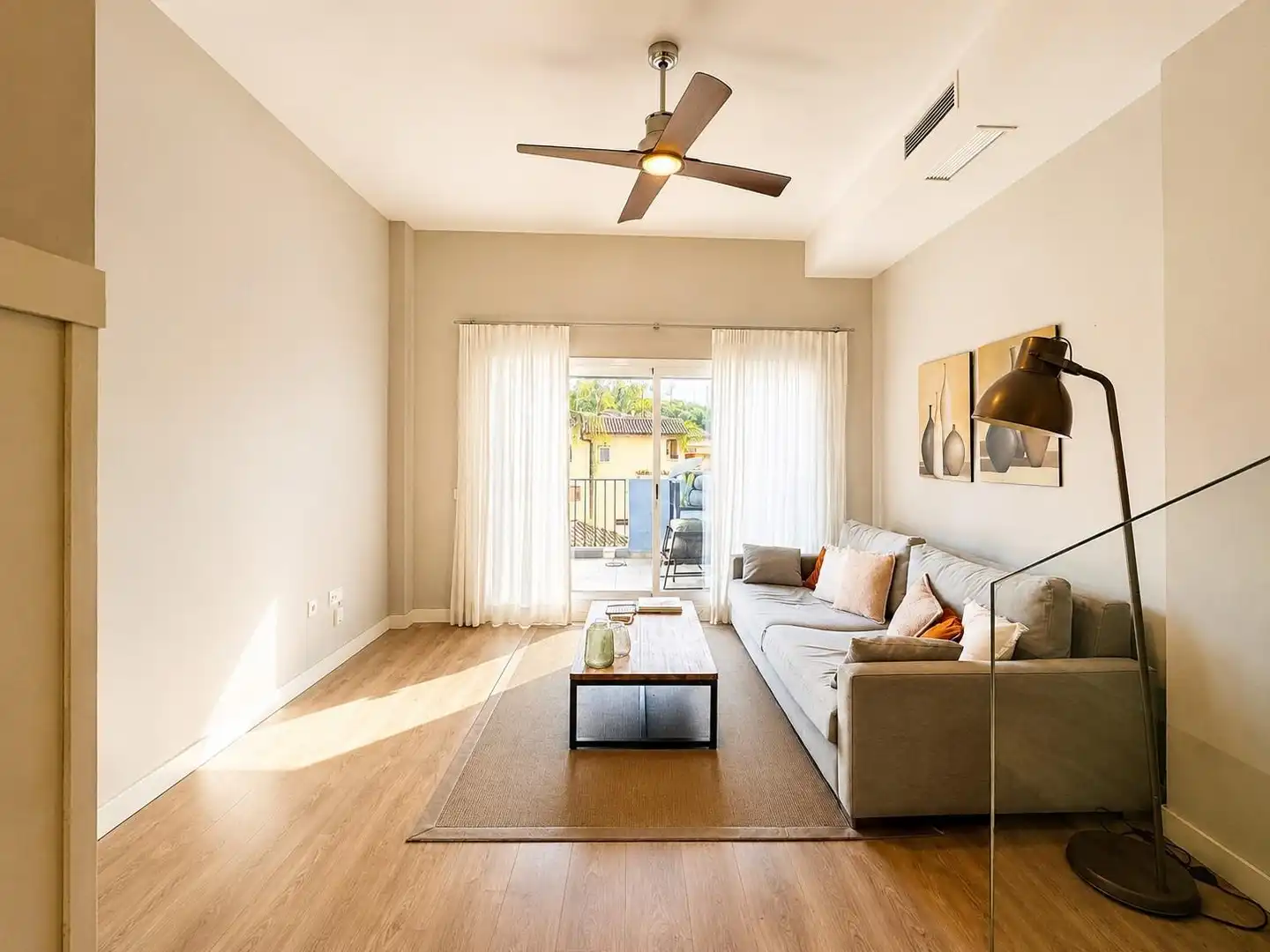 Living room of Apartments for sale in Marbella  with Heating, Terrace and Community pool