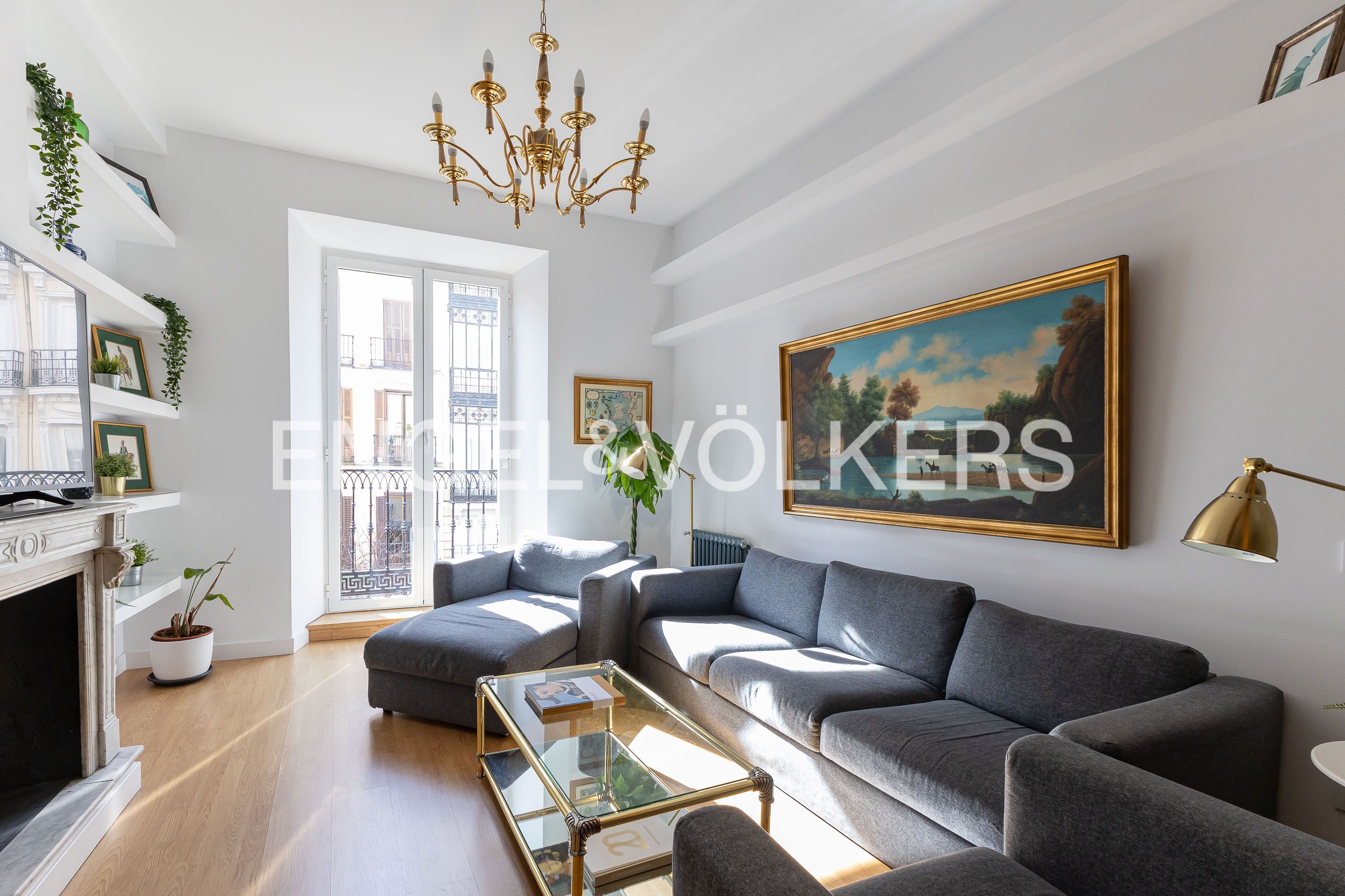 Living room of Flat for sale in  Madrid Capital  with Air Conditioner, Heating and Parquet flooring