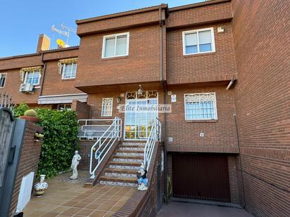 Vista exterior de Casa o xalet en venda en Alcorcón