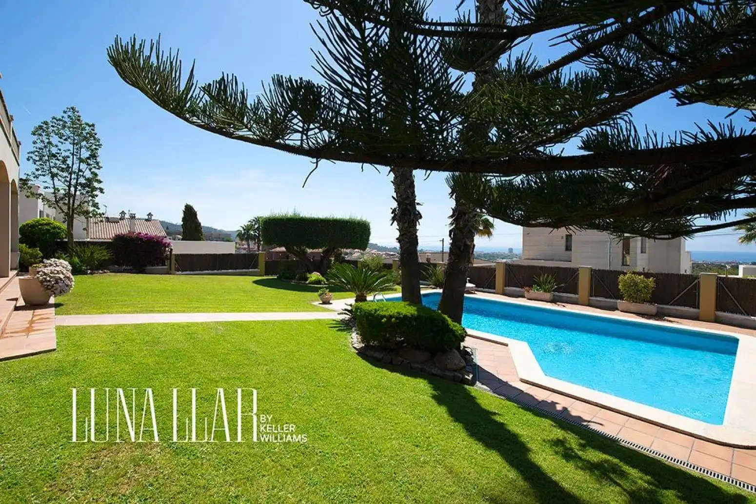 Swimming pool of Houses for sale in Calafell  with Heating