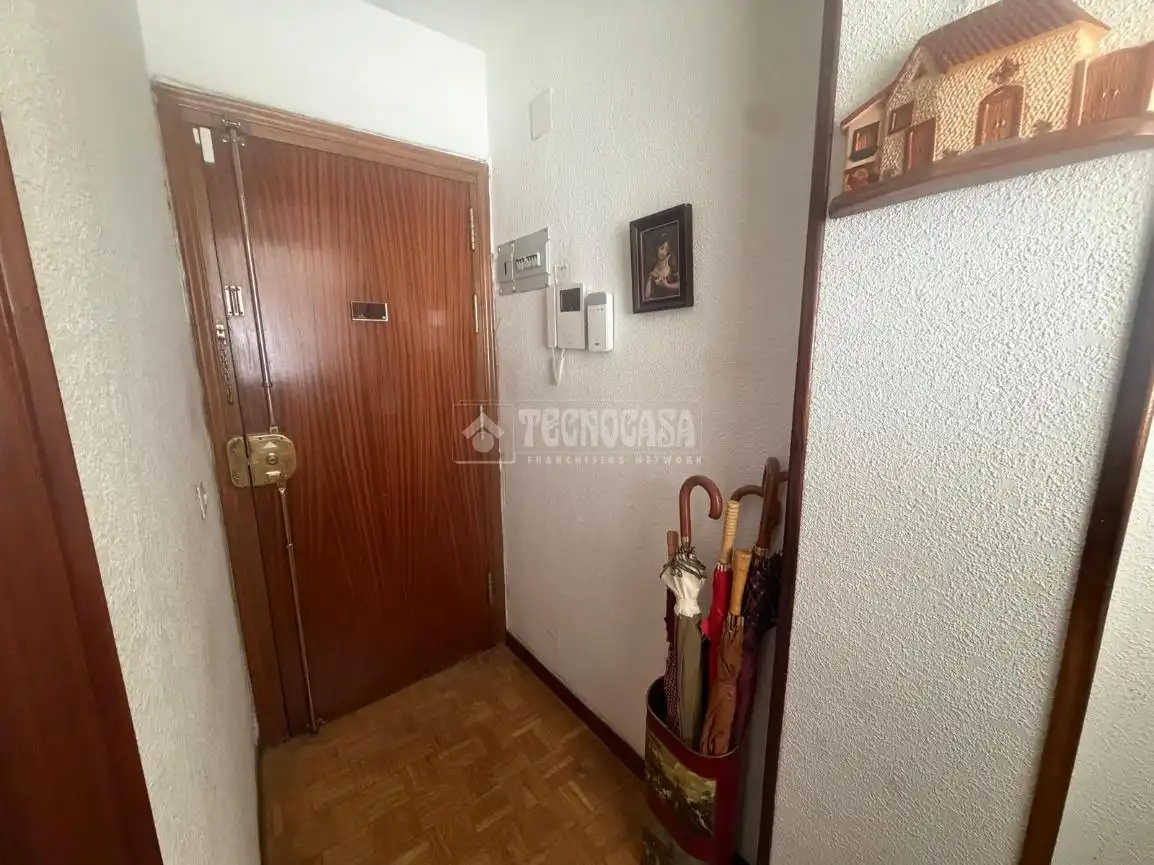 Piso en venta en Madrid con Calefacción y Terraza