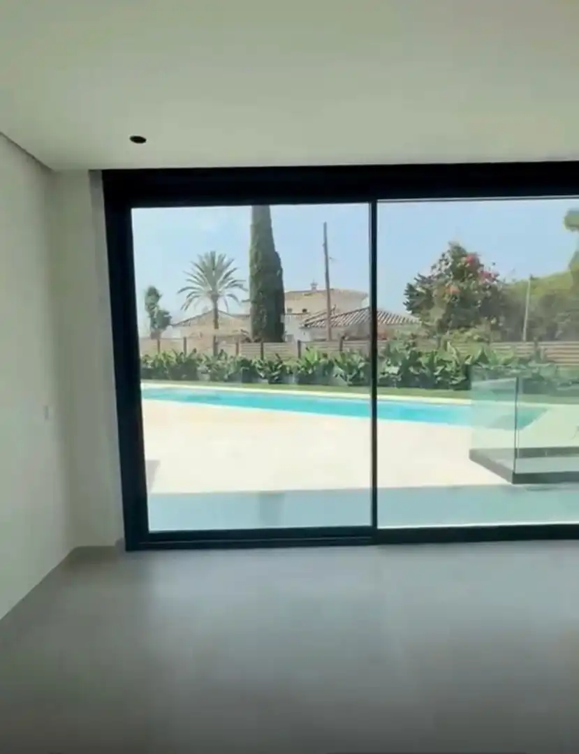 Piscina de Casa o chalet en venta en Mijas con Aire acondicionado, Calefacción y Jardín privado