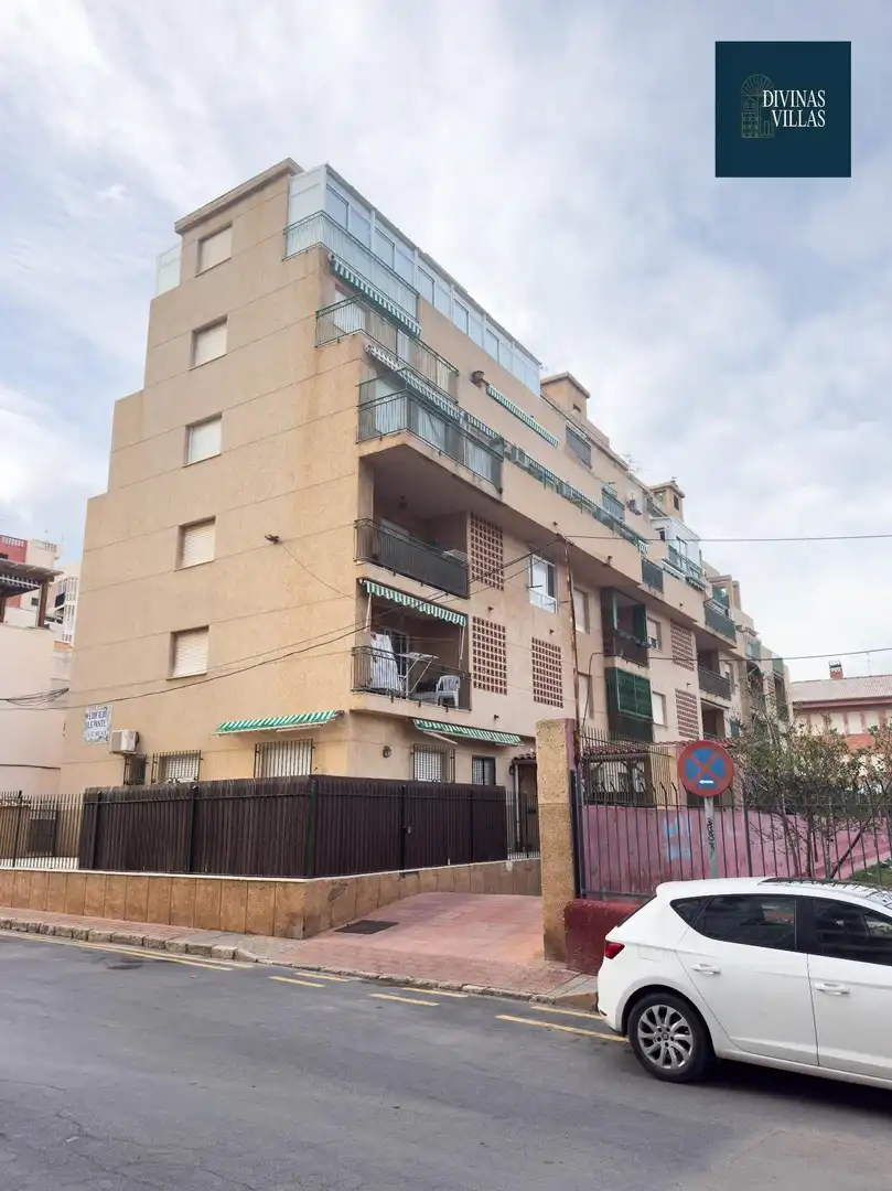 Vista exterior de Pis en venda en Águilas amb Aire condicionat, Traster i Moblat