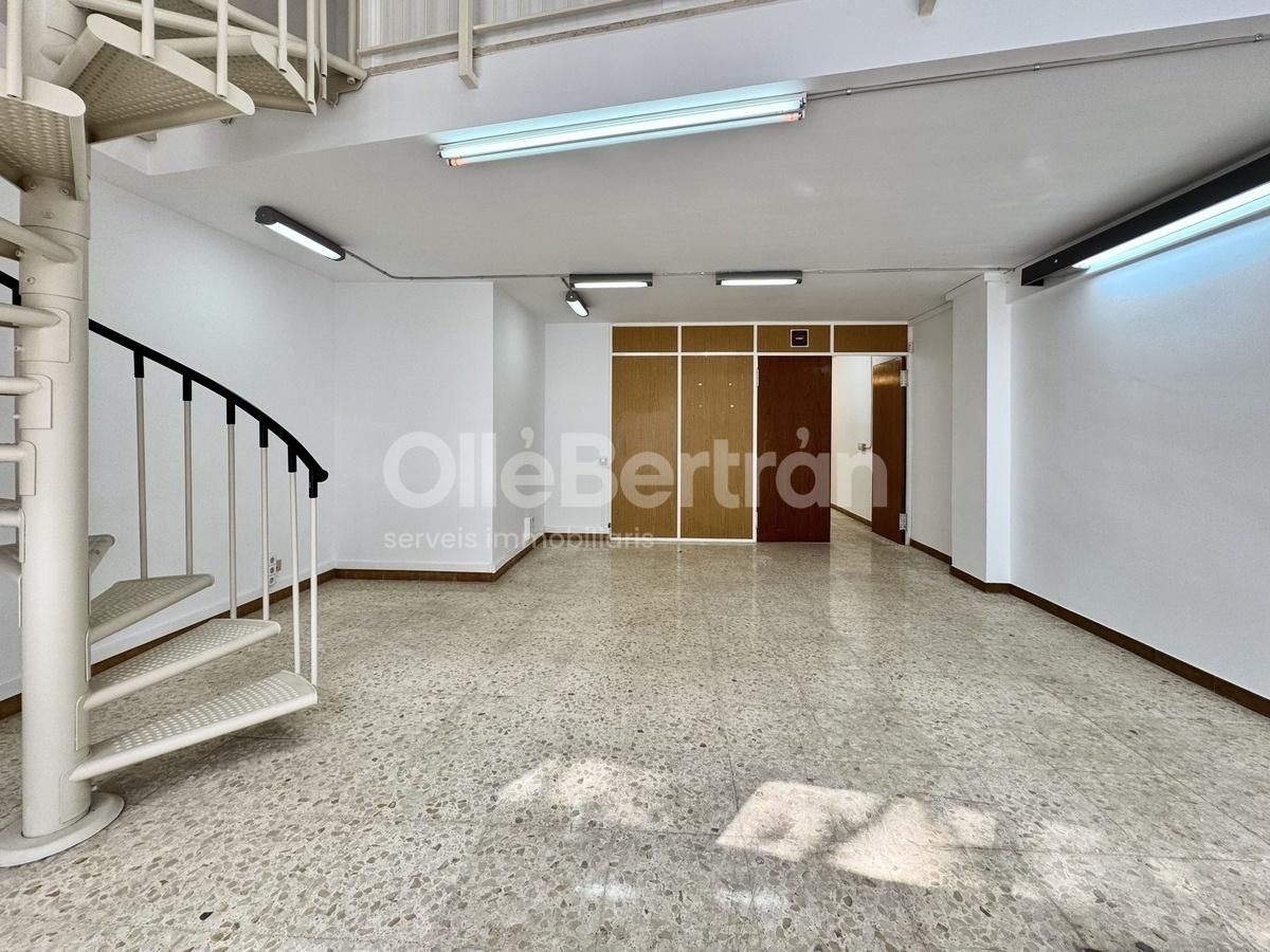 Premises for sale in  Barcelona Capital