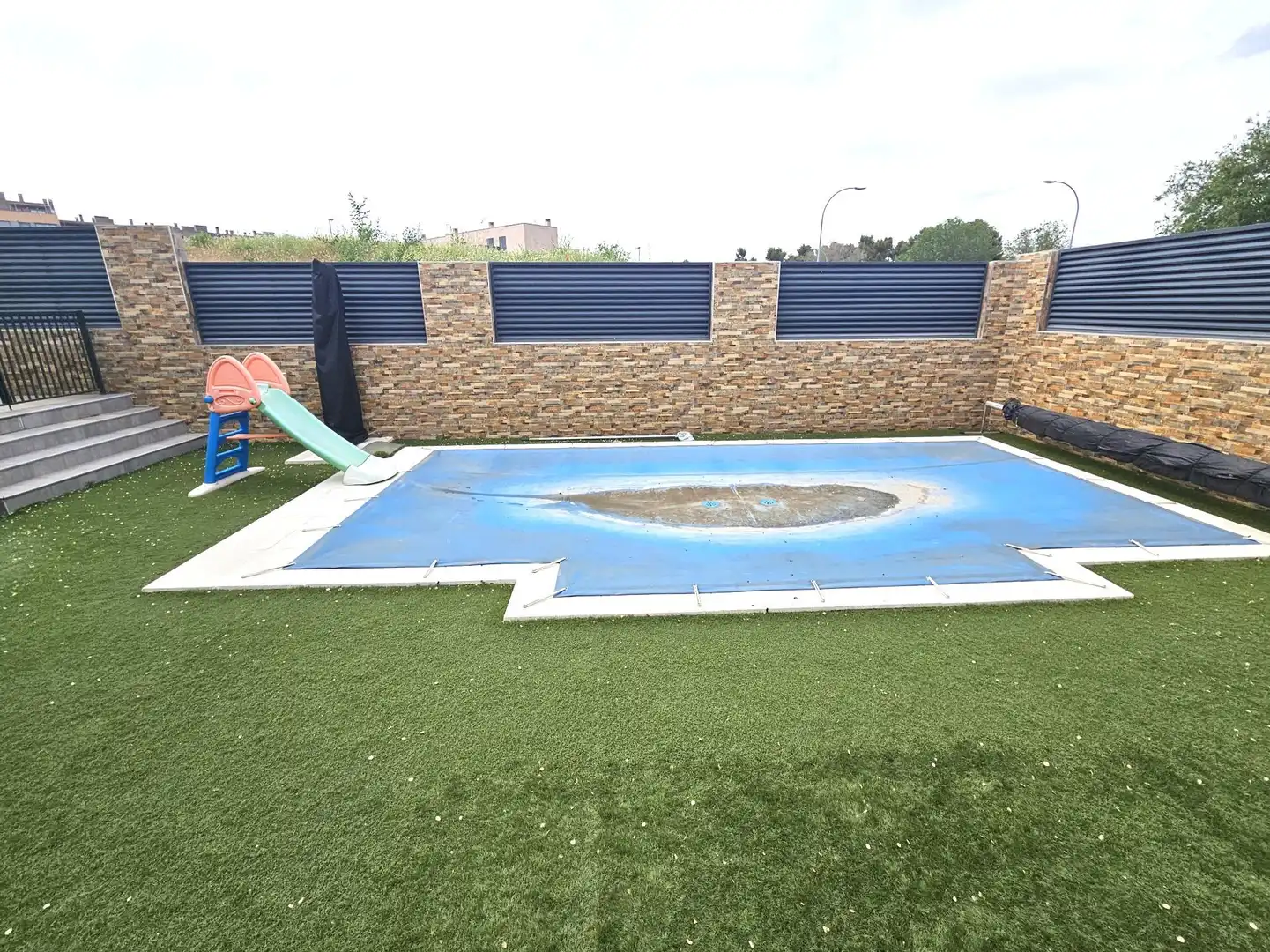 Swimming pool of Detached homes for sale in Valdemoro  with Air Conditioner, Heating and Private garden