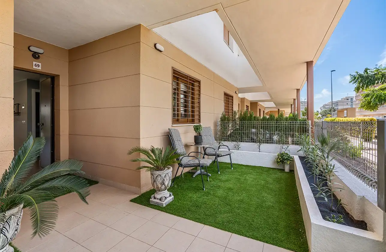 Terrassa de Apartament en venda en Orihuela amb Aire condicionat, Calefacció i Jardí privat