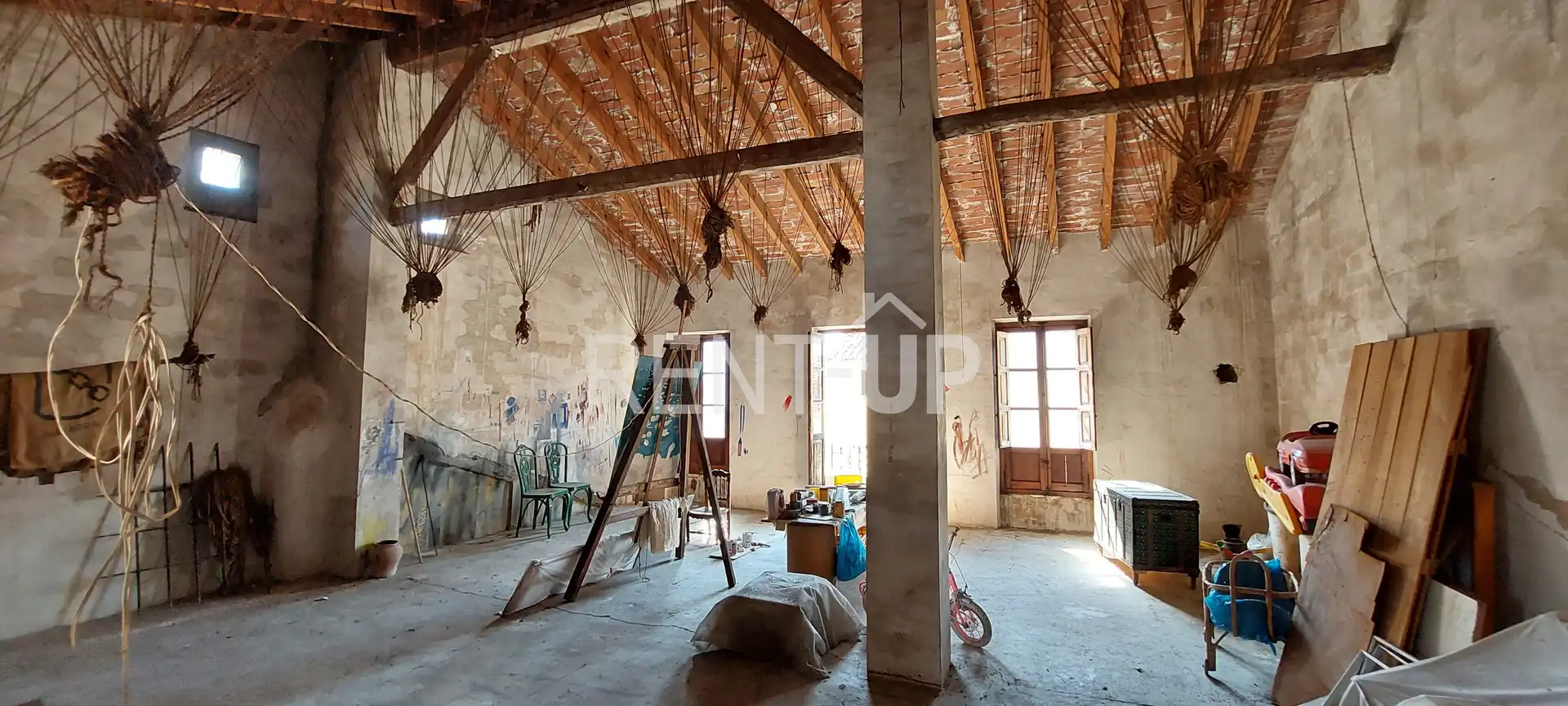 Casa o chalet en venta en La Granja de la Costera con Terraza, Trastero y Amueblado