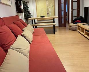 Sala d'estar de Apartament en venda en Boiro amb Traster i Moblat