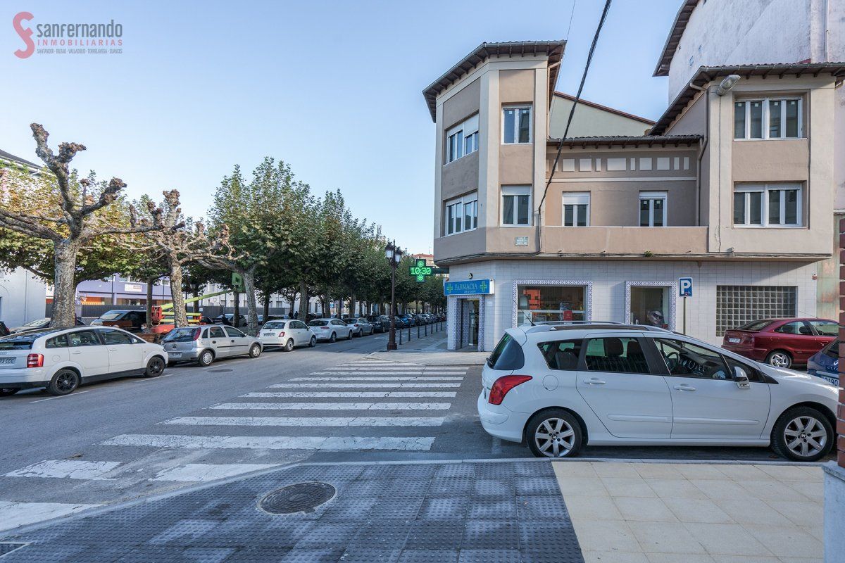 Vista exterior de Pis en venda en Torrelavega  amb Terrassa, Traster i Balcó
