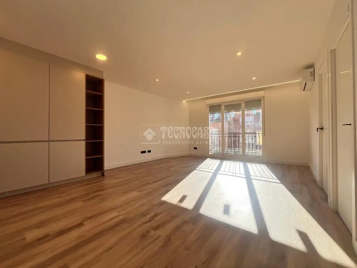 Sala de estar de Piso en venta en Talavera de la Reina con Aire acondicionado, Balcón y Alarma