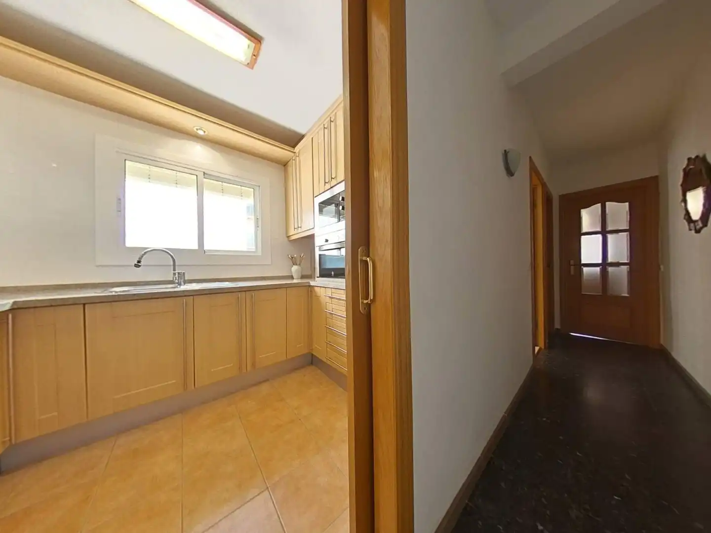 Kitchen of Flat for sale in Platja de Ponent