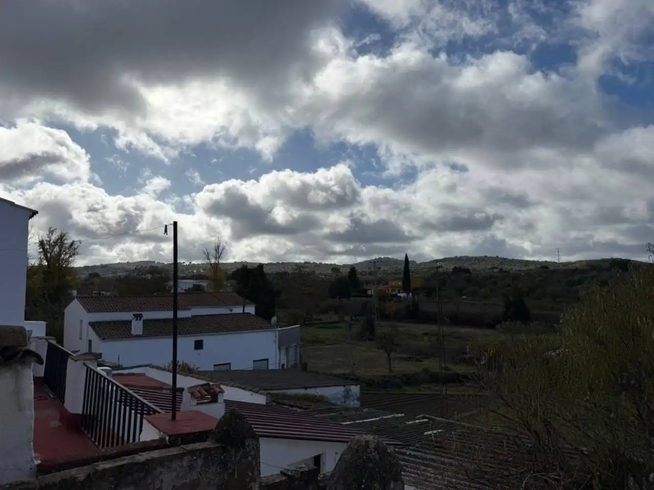 Vista exterior de Casa adosada en venta en Segura de León