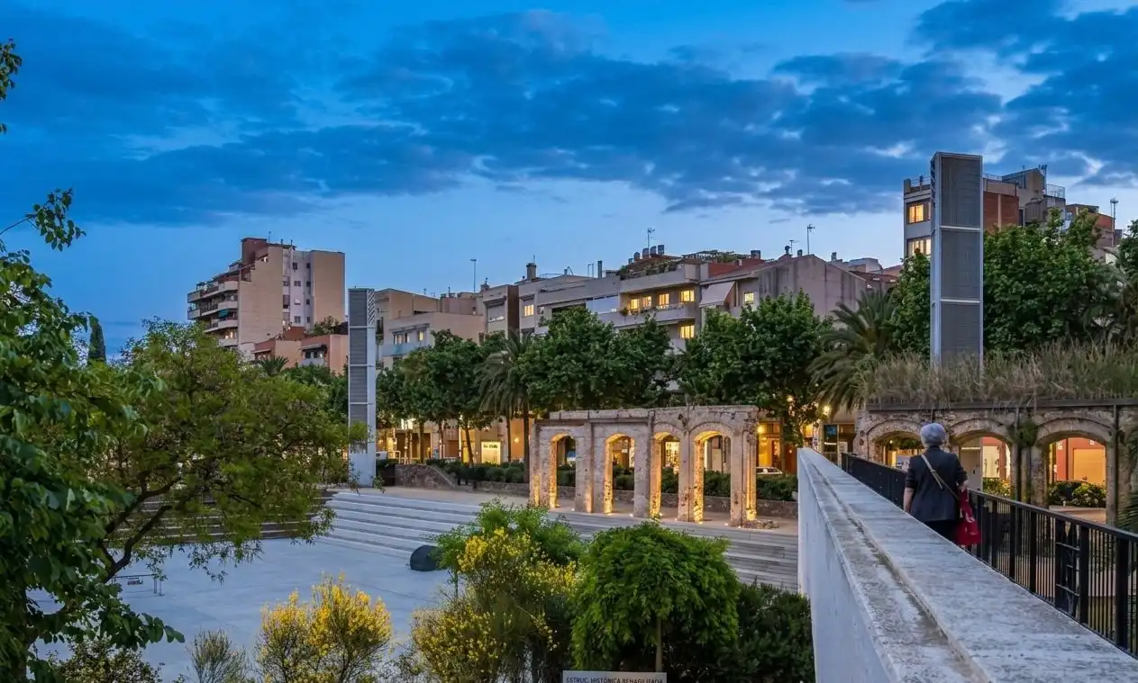 Außenansicht von Erdgeschoss zum Verkauf in Barcelona