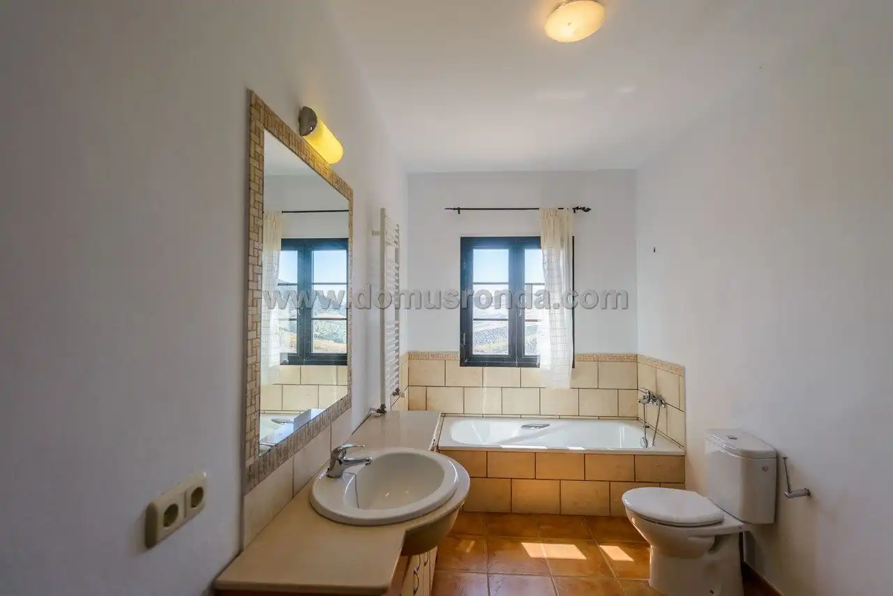 Baño de Casa o chalet en venta en Montecorto con Aire acondicionado y Terraza