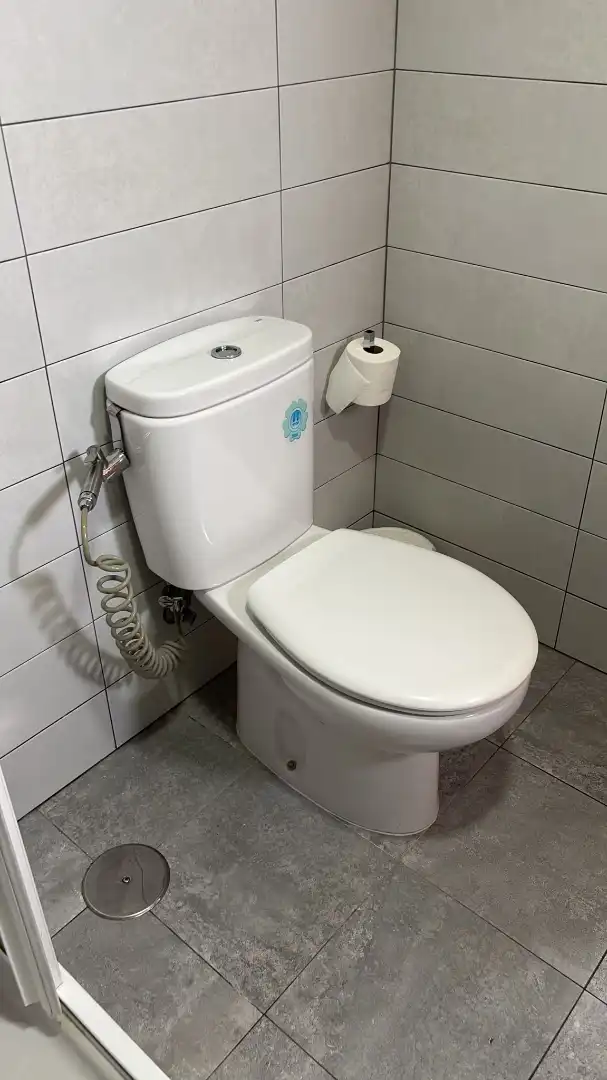 Bany de Apartament de lloguer en Vigo  amb Calefacció, Parquet i Moblat