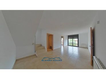 Duplex con balcone in vendita a Calle Gaudi 0