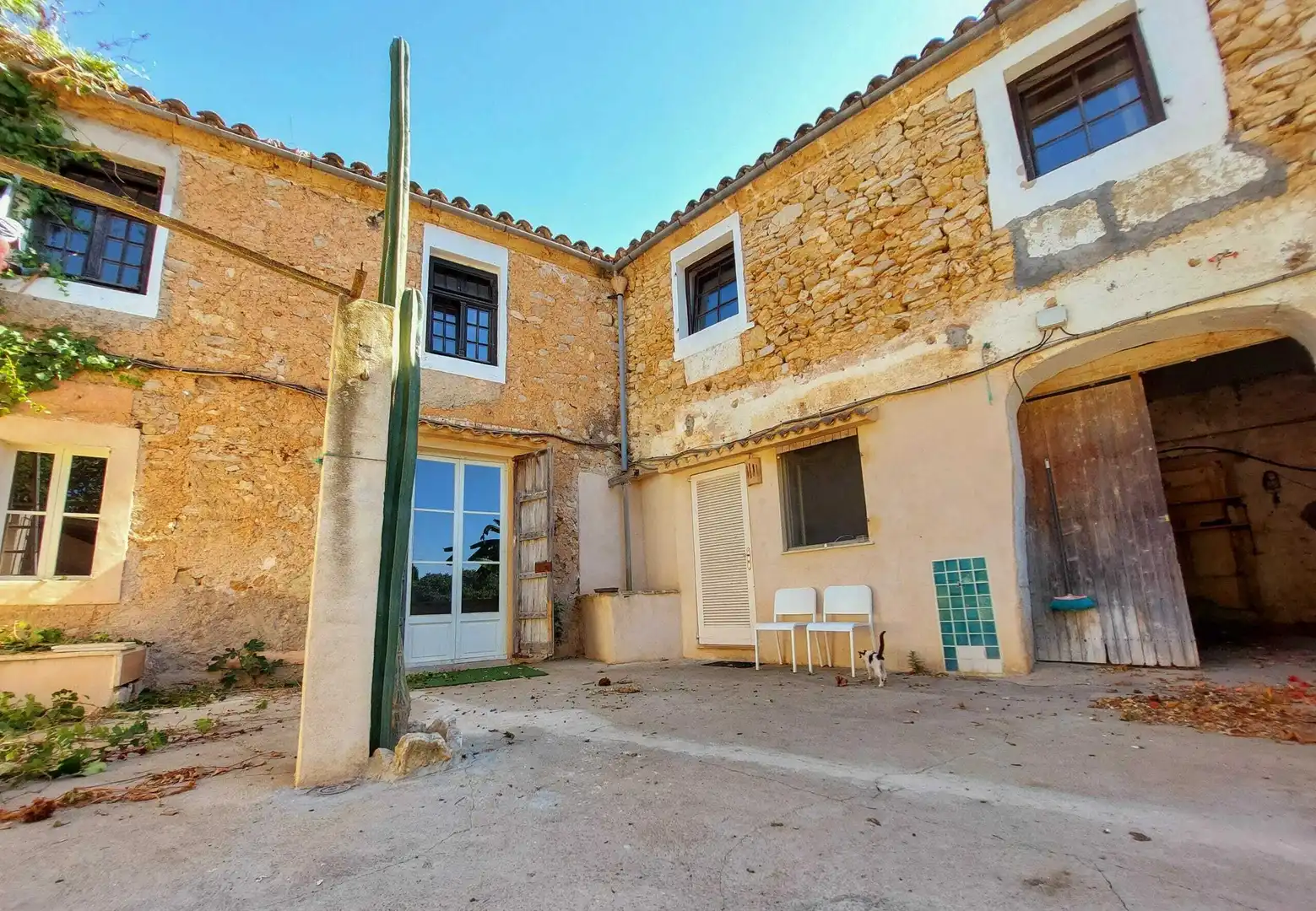 Vista exterior de Finca rústica en venda en Felanitx amb Traster