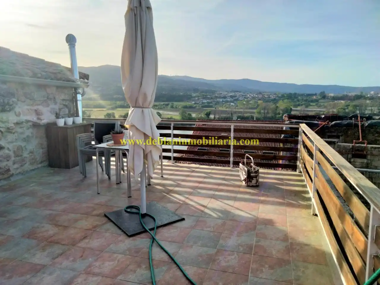 Terrasse von Haus oder Chalet zur Miete in Tui mit Terrasse und Möbliert