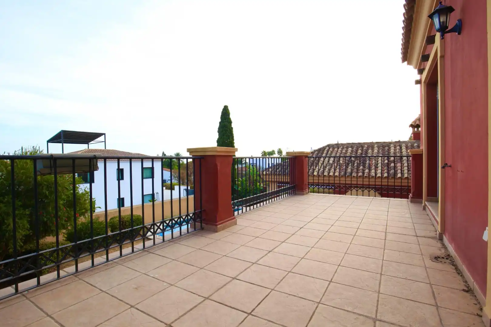 Terrassa de Casa o xalet en venda en Marbella amb Aire condicionat, Calefacció i Jardí privat