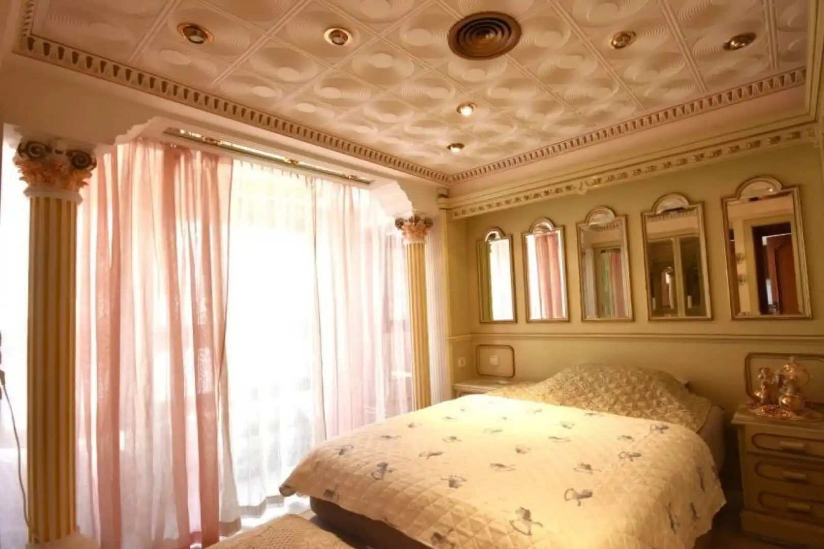 Schlafzimmer von Dachboden zum Verkauf in Calpe / Calp mit Klimaanlage, Heizung und Terrasse