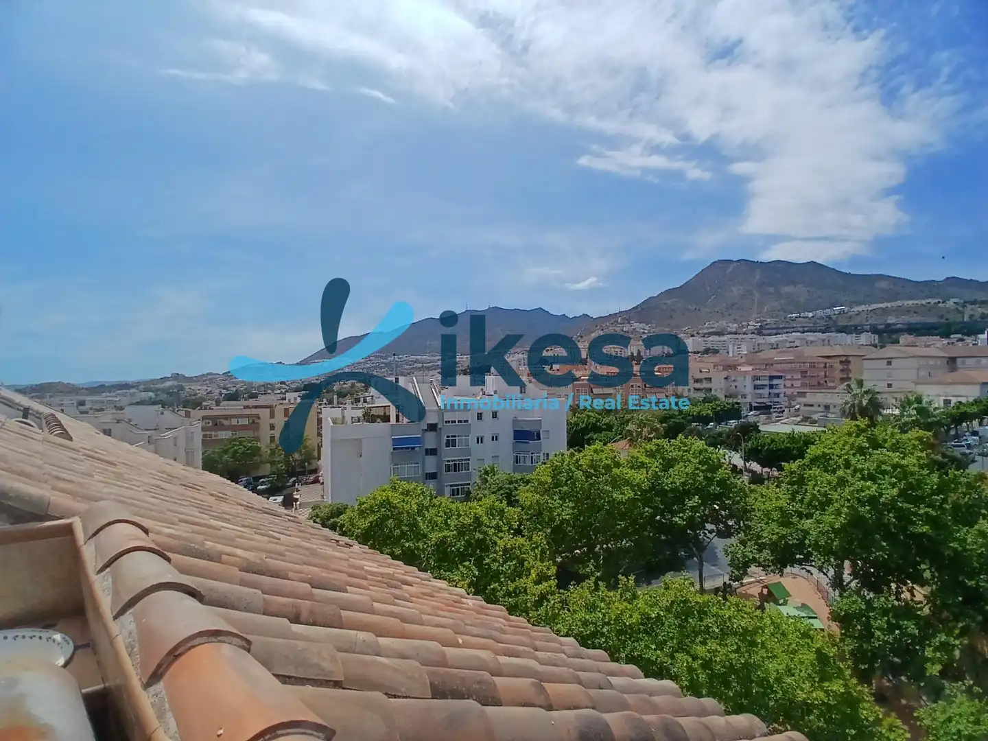 Vista exterior de Casa o xalet en venda en Benalmádena amb Terrassa