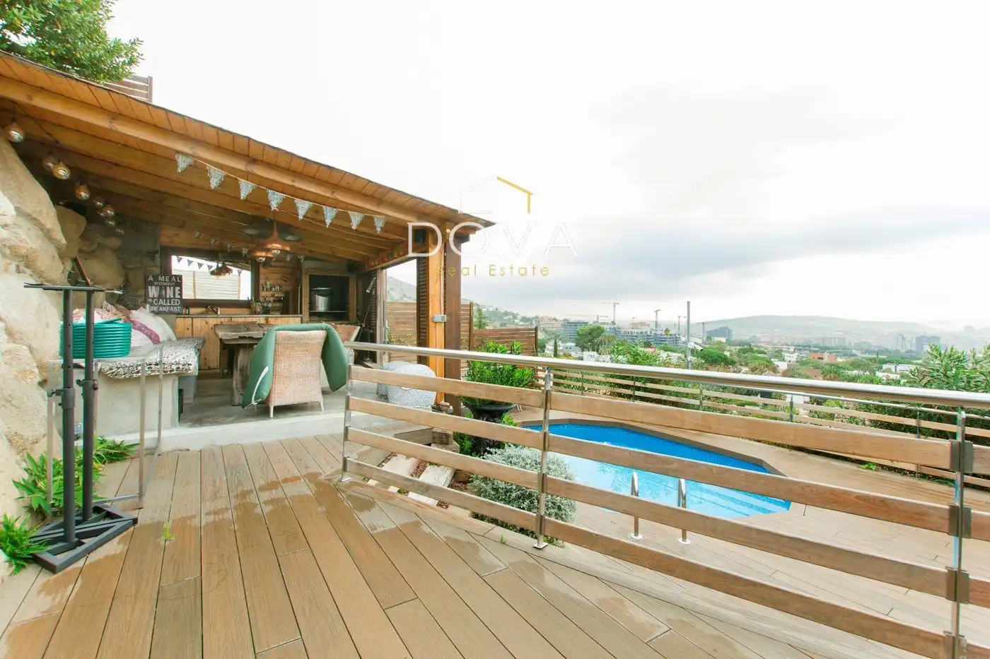 Vista exterior de Casa adosada en venta en Esplugues de Llobregat con Aire acondicionado, Calefacción y Terraza