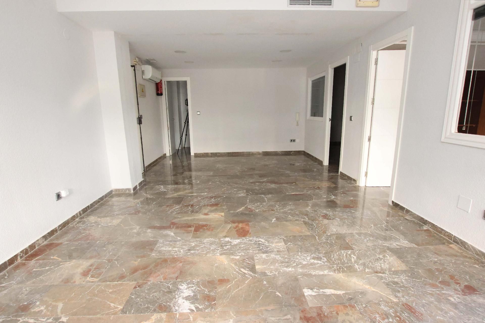 Oficina en venda en Badajoz Capital amb Aire condicionat i Calefacció