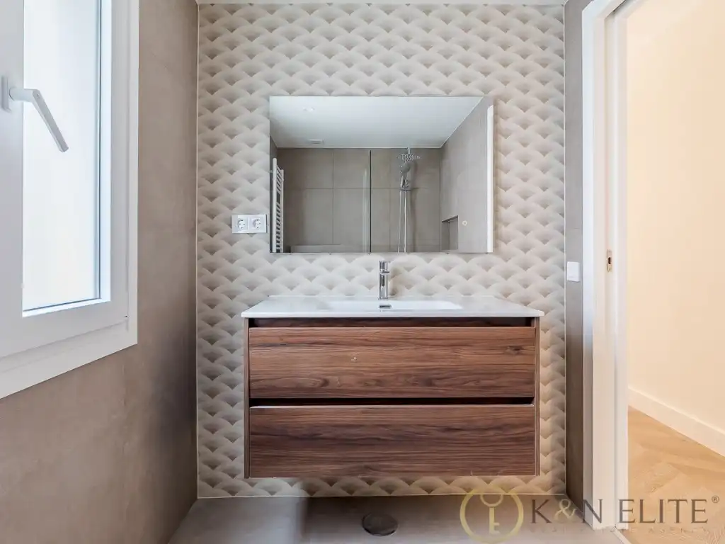 Bathroom of Flat for sale in Chamartín