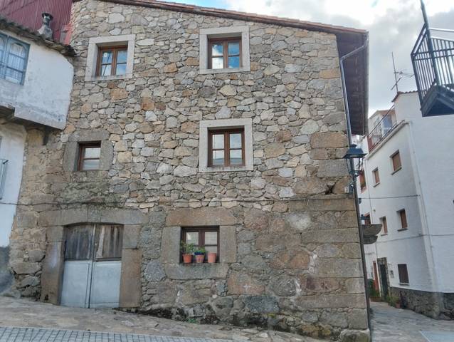 Casa adosada en Venta en Calle Manzanar en La Garganta