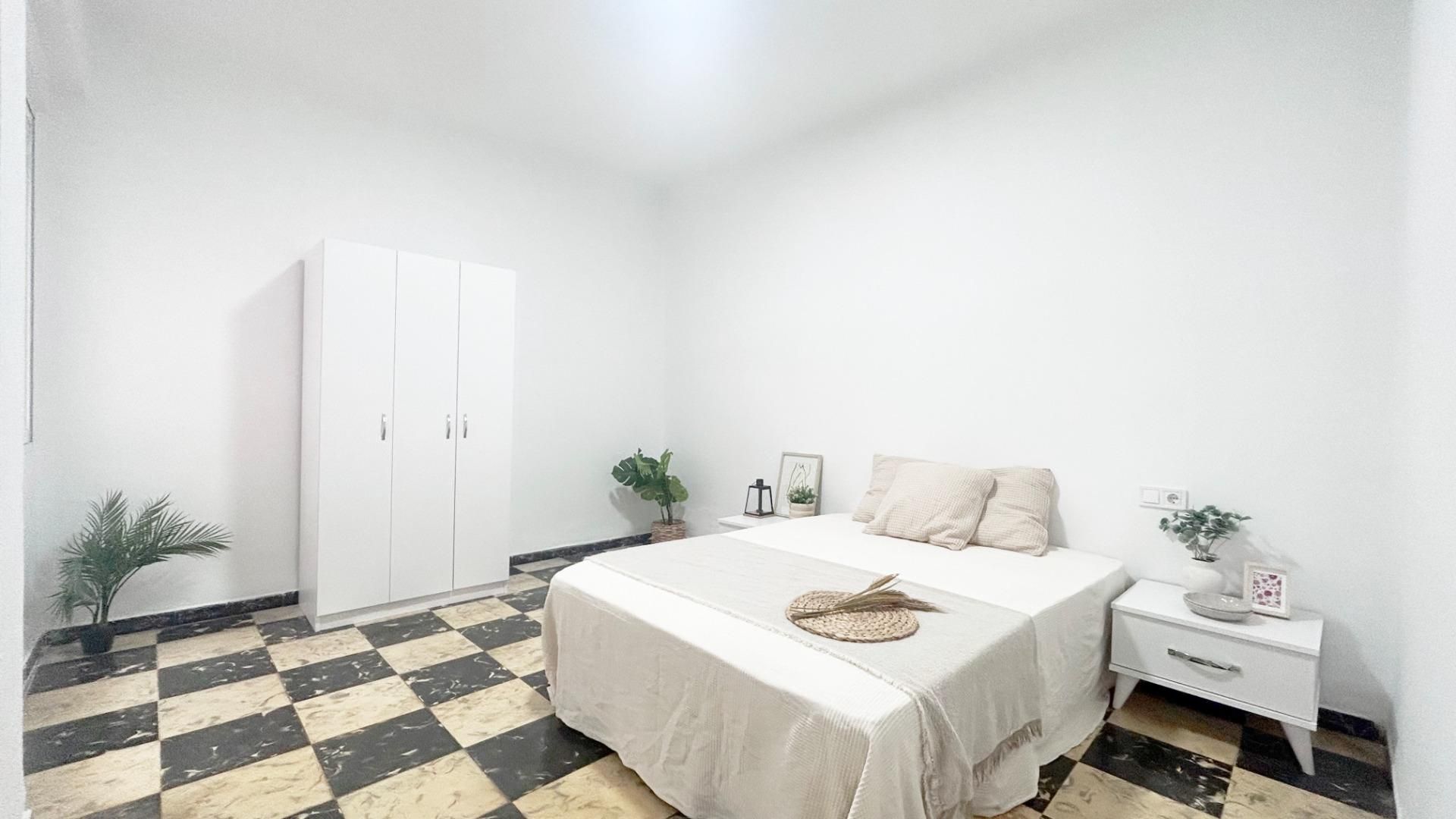 Dormitori de Apartament de lloguer en Castellón de la Plana / Castelló de la Plana amb Balcó