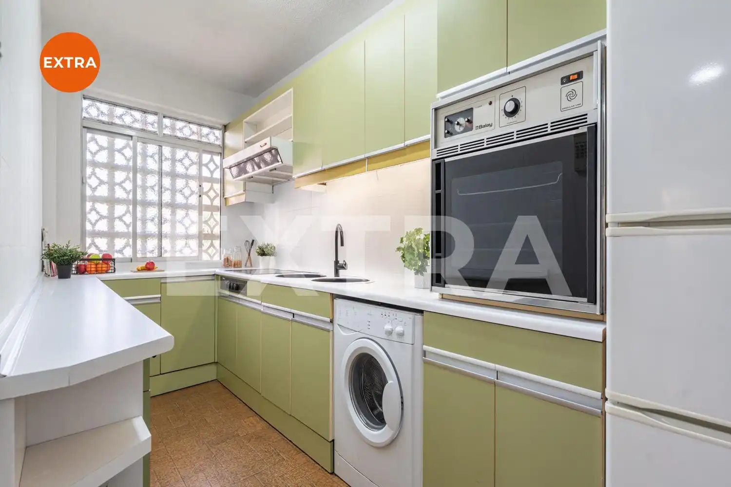 Cocina de Piso en venta en Madrid con Calefacción y Parquet