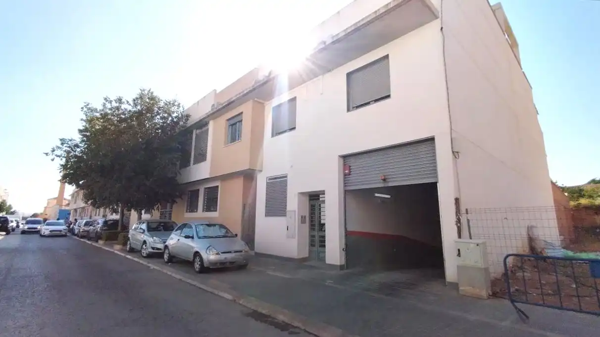 Vista exterior de Garaje en venta en Valdepeñas