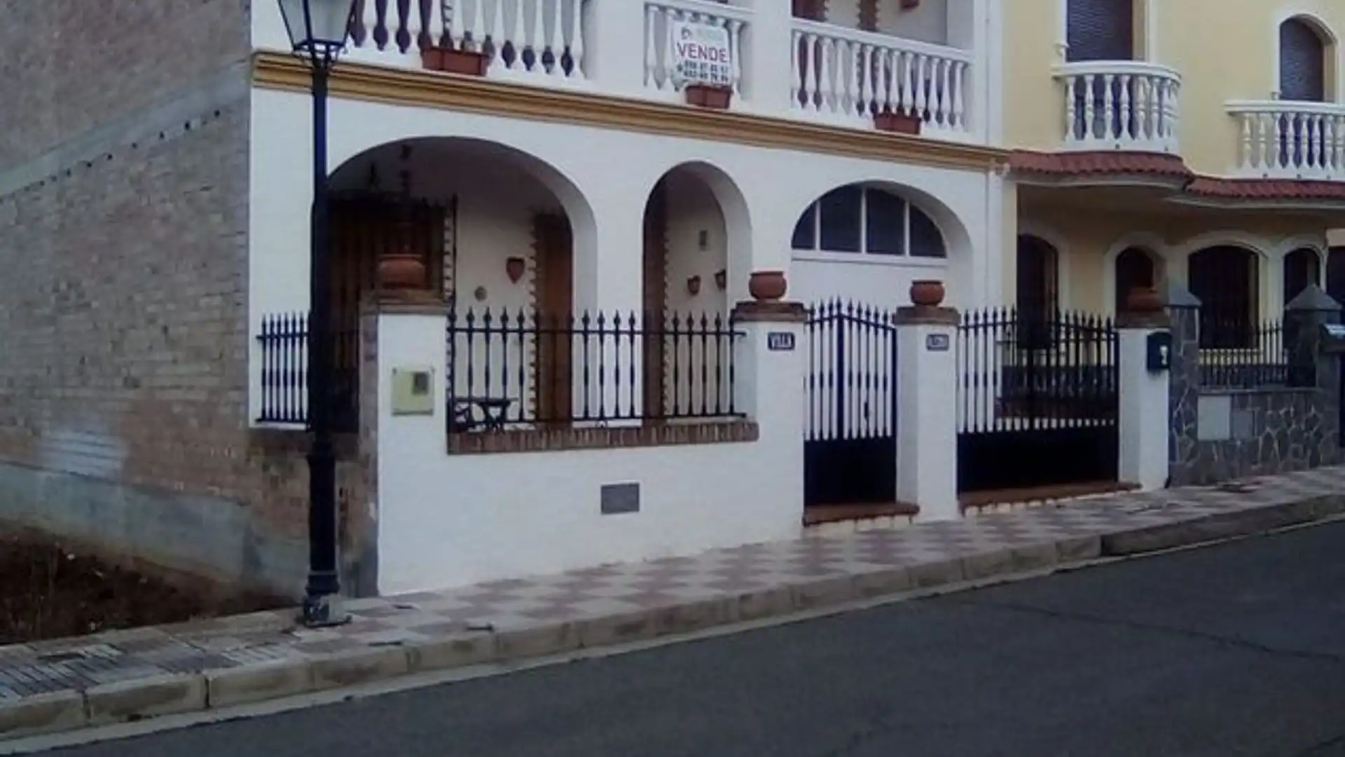 Casa adosada en venta en Archidona con Aire acondicionado y Piscina