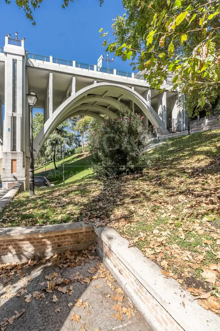 Jardín de Piso en venta en Madrid con Calefacción