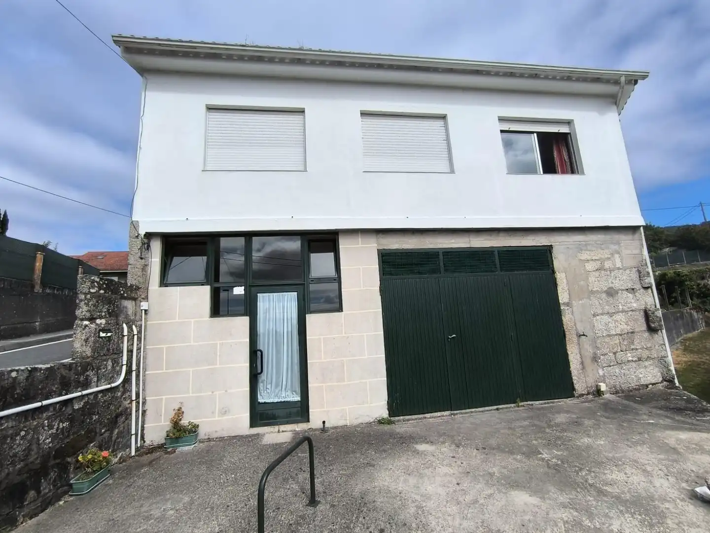 Vista exterior de Casa o xalet en venda en Gondomar amb Calefacció i Balcó