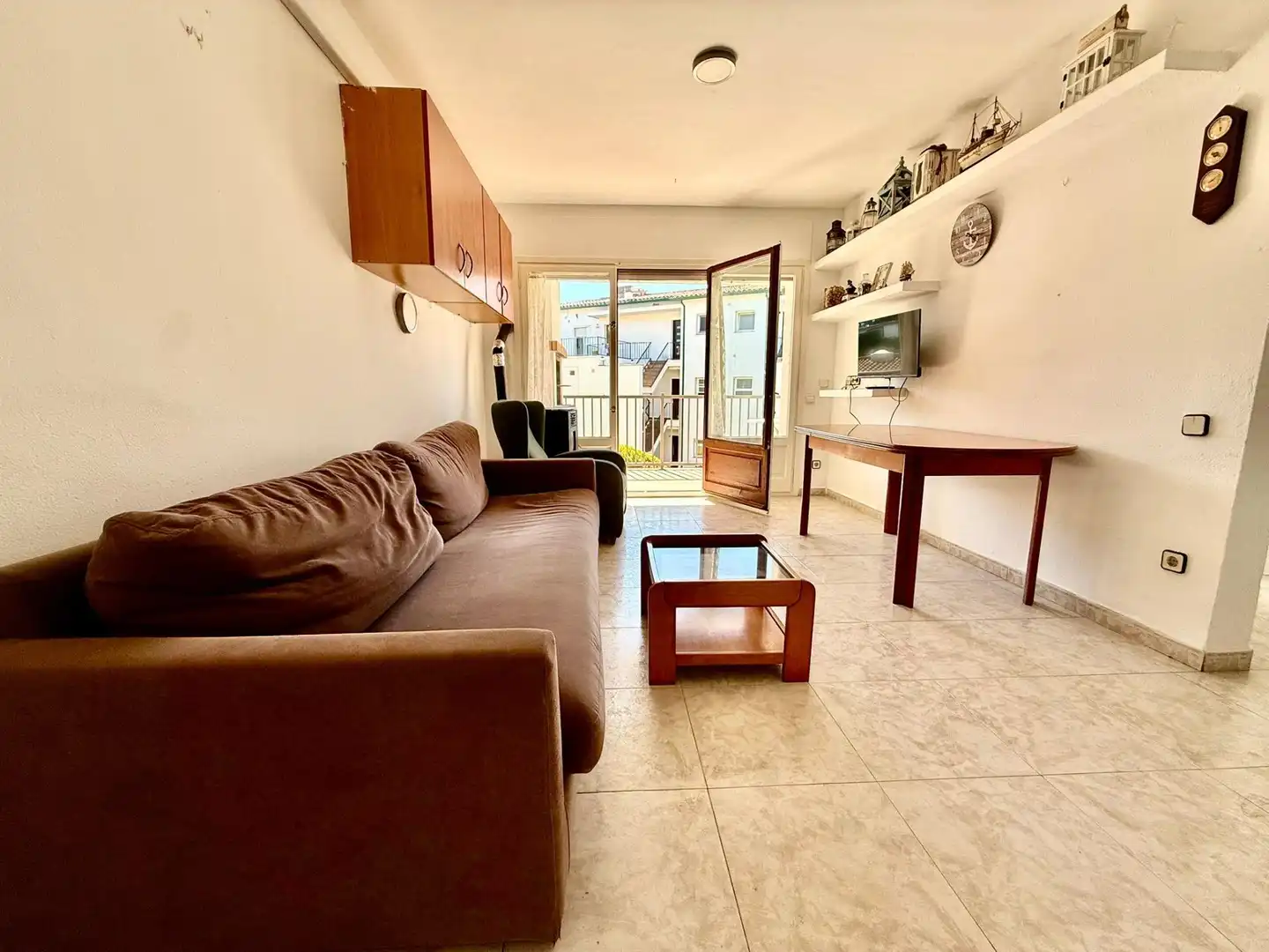 Sala de estar de Piso en venta en Castell d'Aro, Platja d'Aro i s'Agaró con Aire acondicionado, Terraza y Balcón