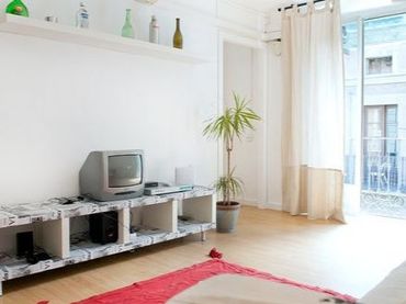 Flat for sale in Nou de la Rambla 40