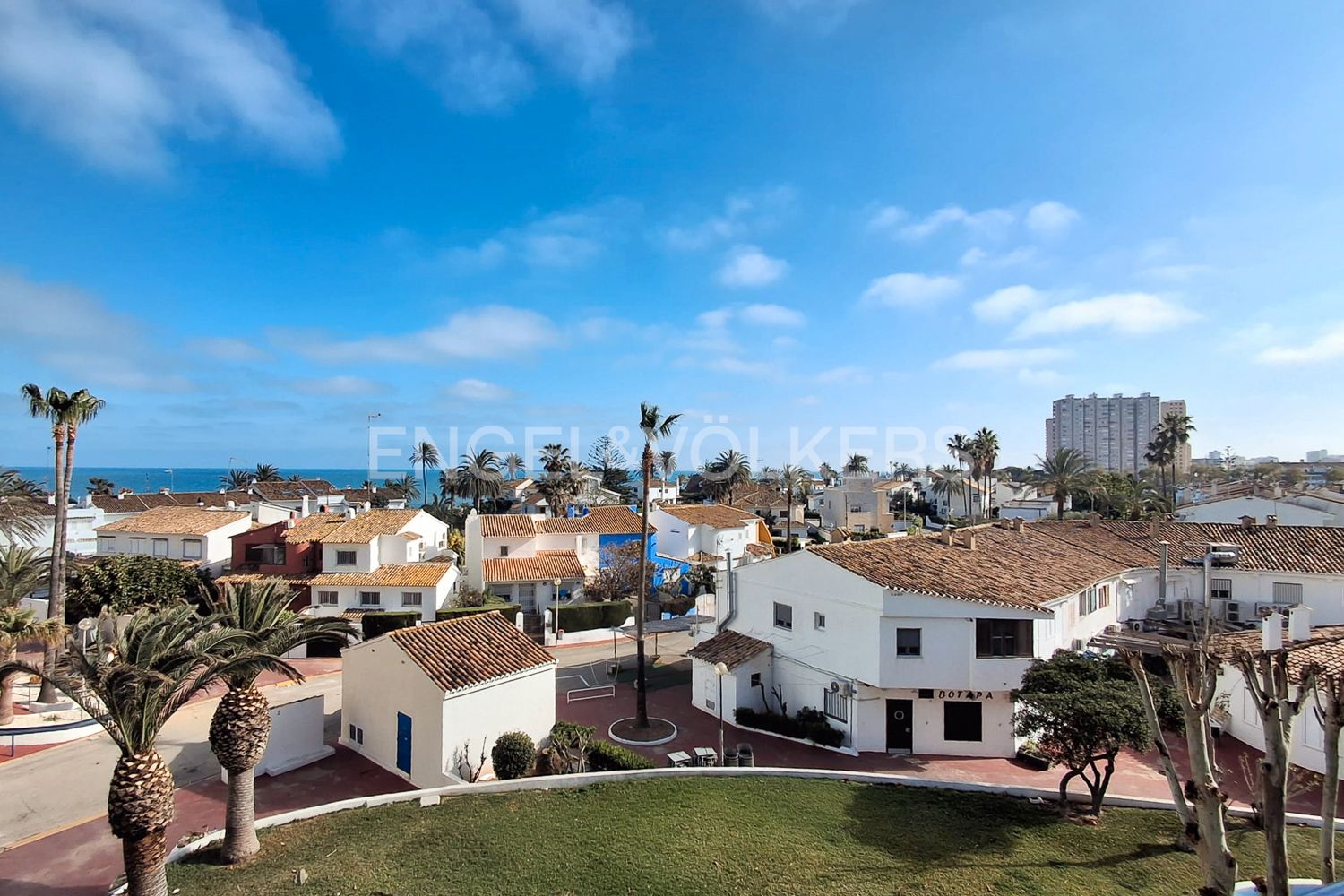 Exterior view of Apartment for sale in El Puig de Santa Maria  with Heating, Swimming Pool and Balcony