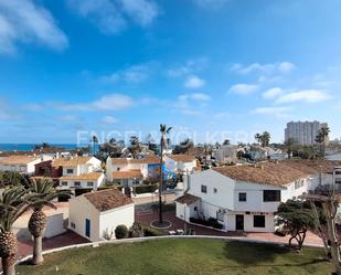 Vista exterior de Apartament en venda en El Puig de Santa Maria amb Aire condicionat, Calefacció i Piscina