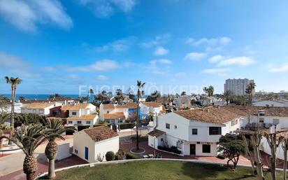 Außenansicht von Wohnungen zum verkauf in El Puig de Santa Maria mit Klimaanlage, Heizung und Schwimmbad