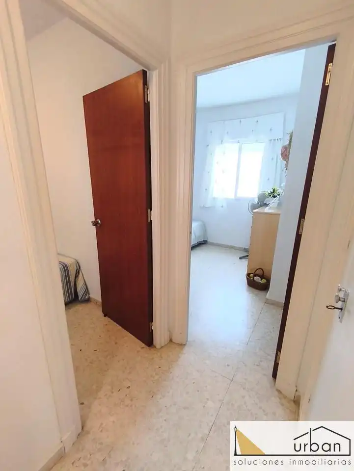 Dormitori de Pis en venda en Chipiona amb Terrassa i Moblat