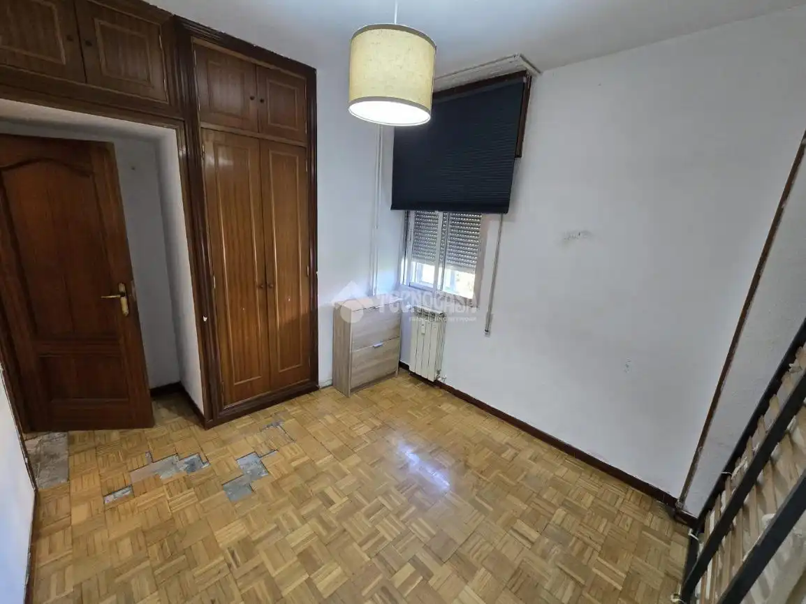 Dormitori de Pis en venda en Madrid amb Calefacció