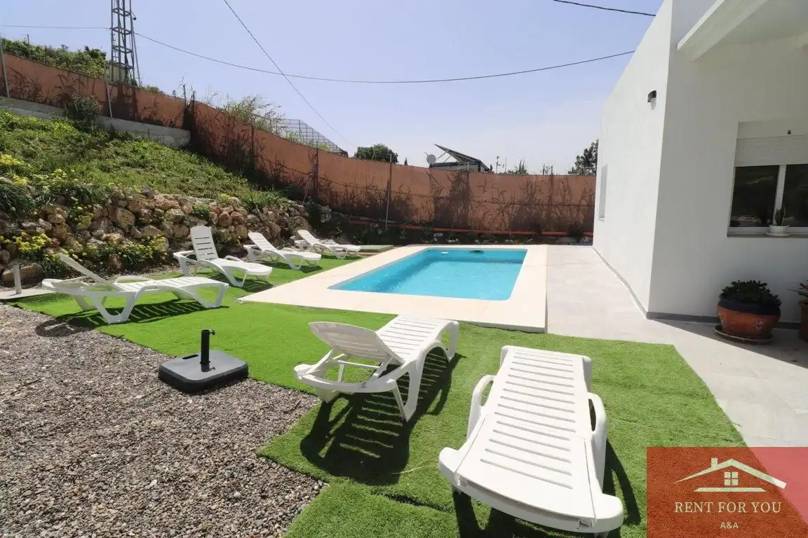 Piscina de Casa o chalet de alquiler en Cártama con Jardín privado, Terraza y Piscina