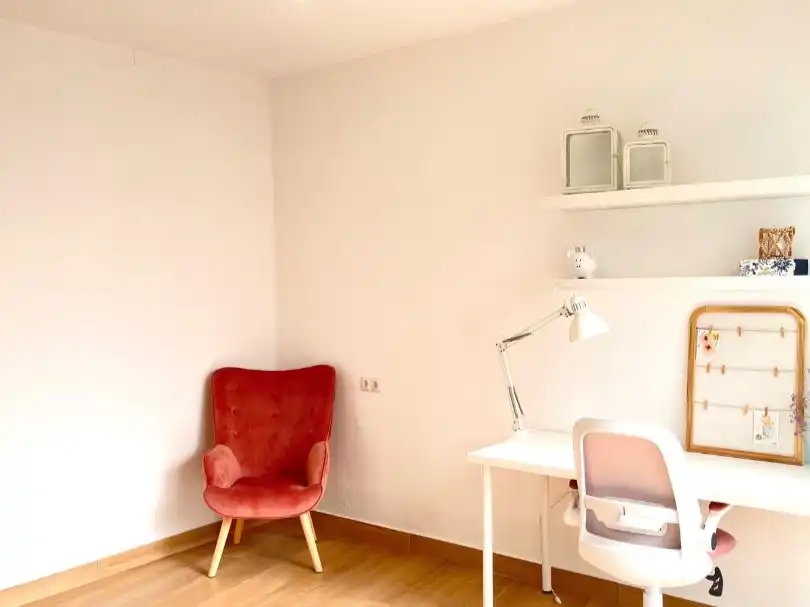 Schlafzimmer von Wohnung zum Verkauf in Torrent mit Klimaanlage